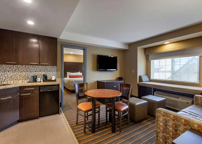 Best Western Plus Woodstock Inn&Suites